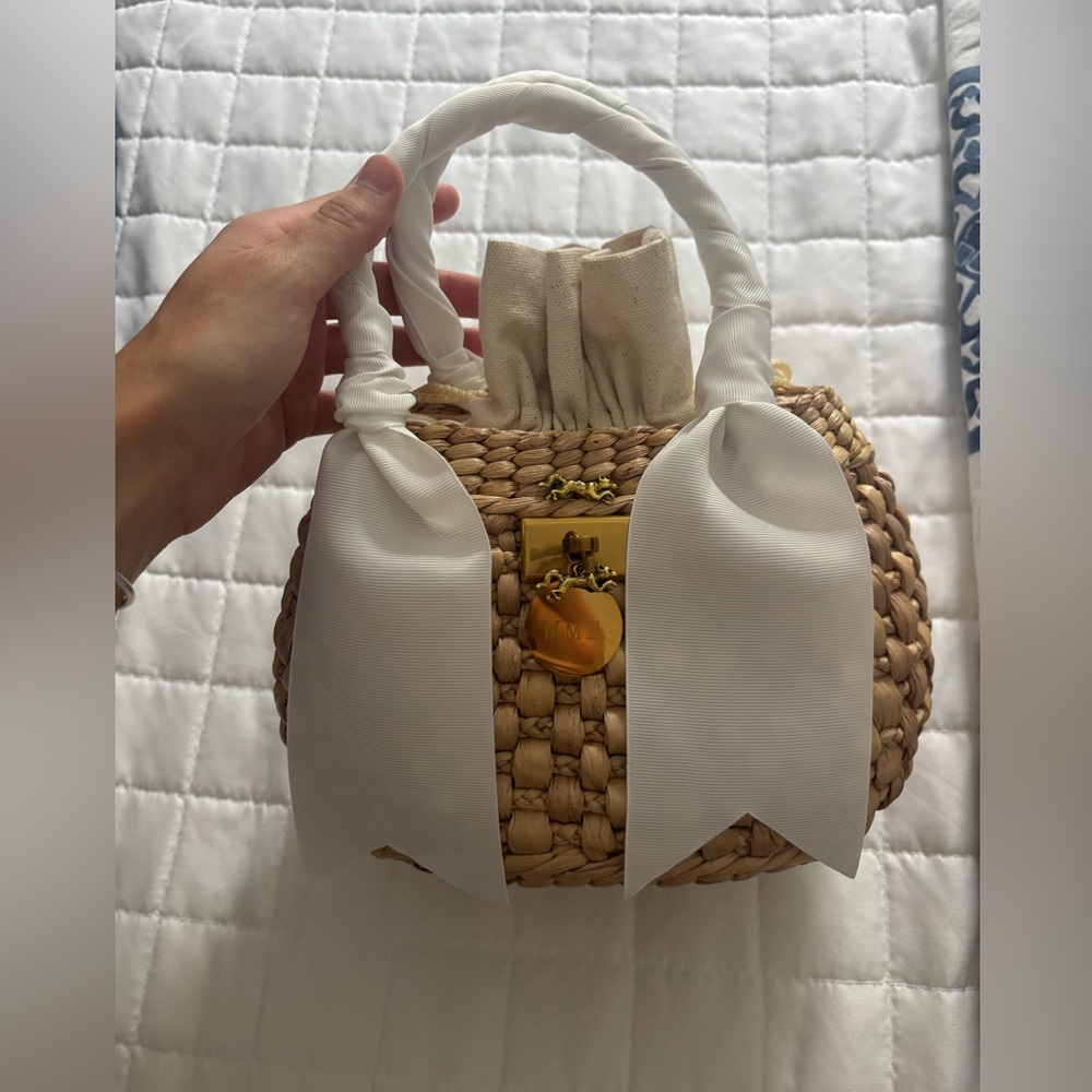 MME.MINK LA BOMBE TOTE